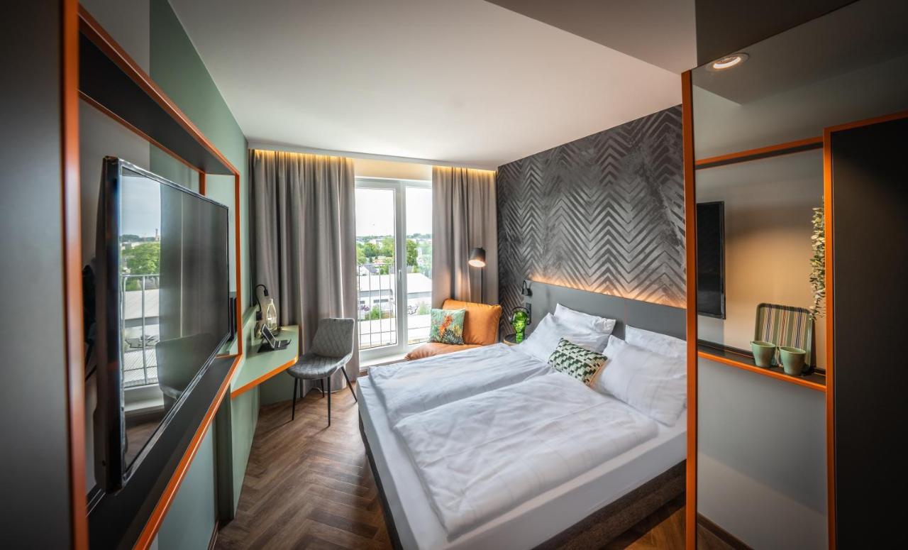 Loginn Hotel Berlin Airport Eksteriør billede