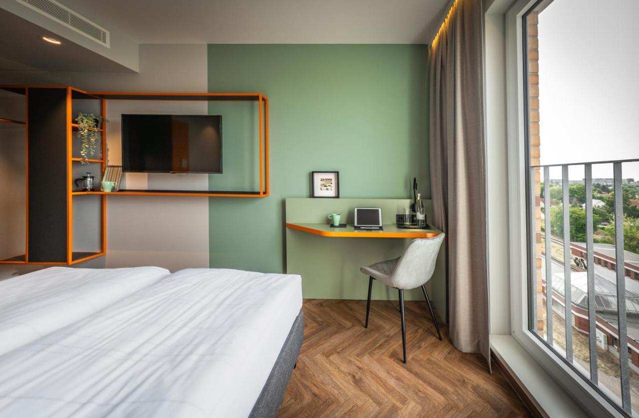 Loginn Hotel Berlin Airport Eksteriør billede