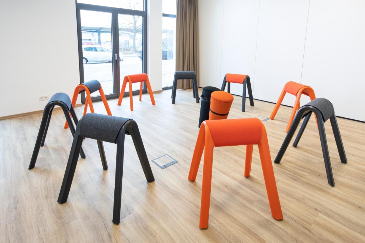 Loginn Hotel Berlin Airport Eksteriør billede