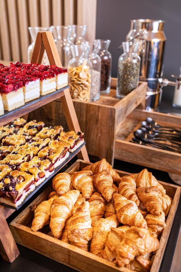 Loginn Hotel Berlin Airport Eksteriør billede